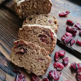 Хлеб ржаной с клюквой